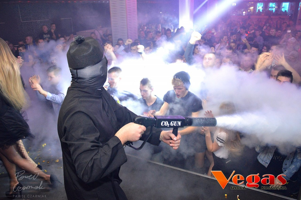 Szalona impreza w klubie Vegas