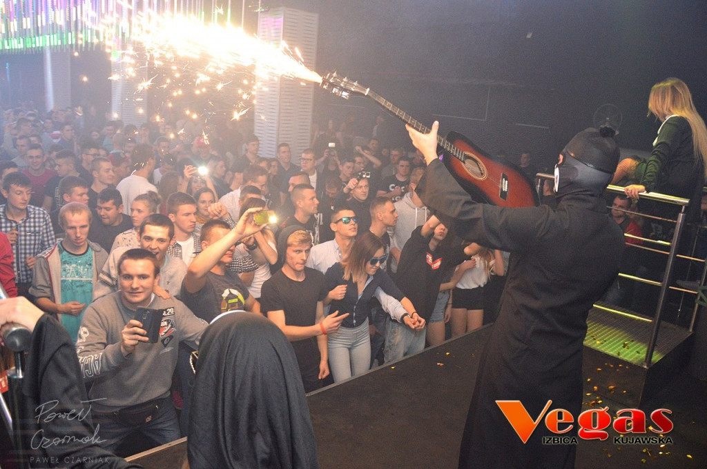 Szalona impreza w klubie Vegas
