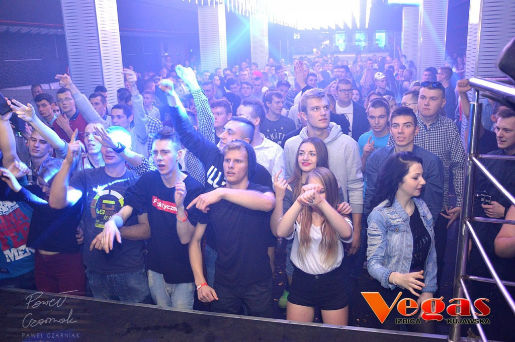 Szalona impreza w klubie Vegas