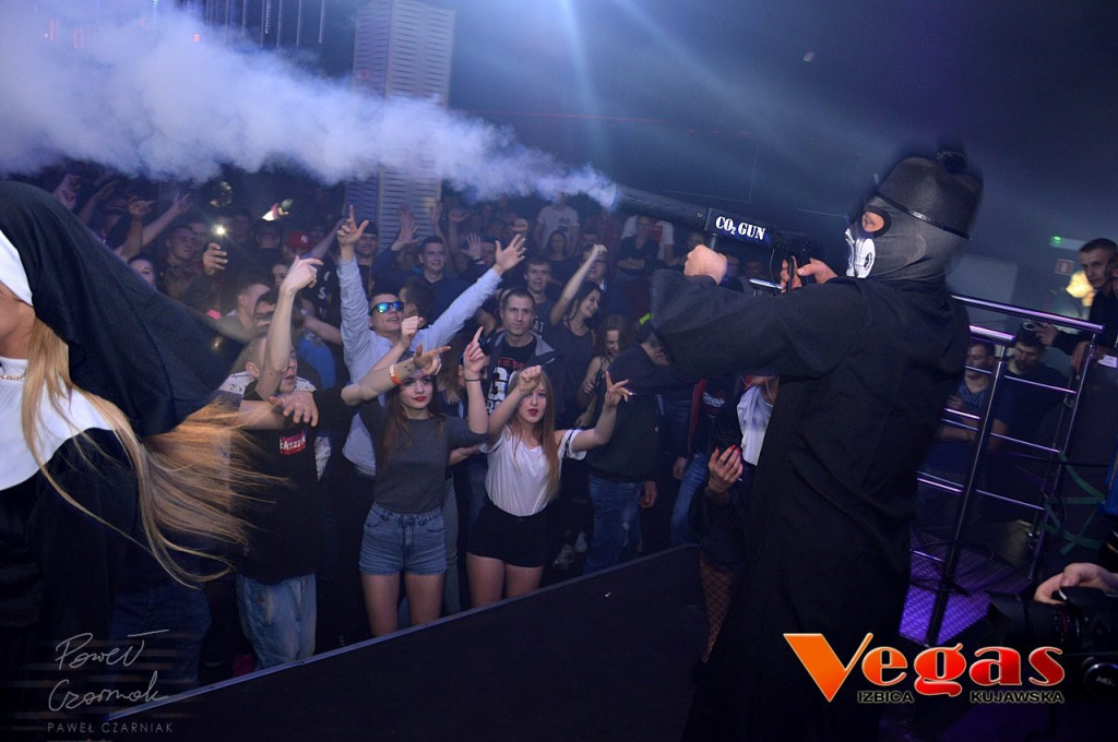 Szalona impreza w klubie Vegas