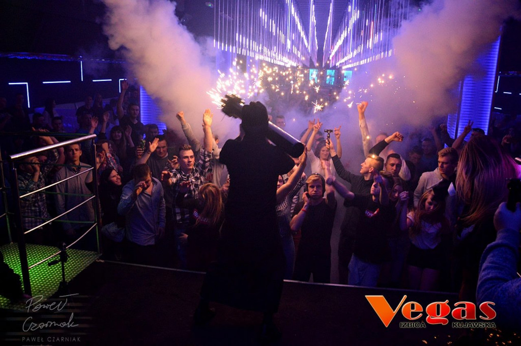 Szalona impreza w klubie Vegas