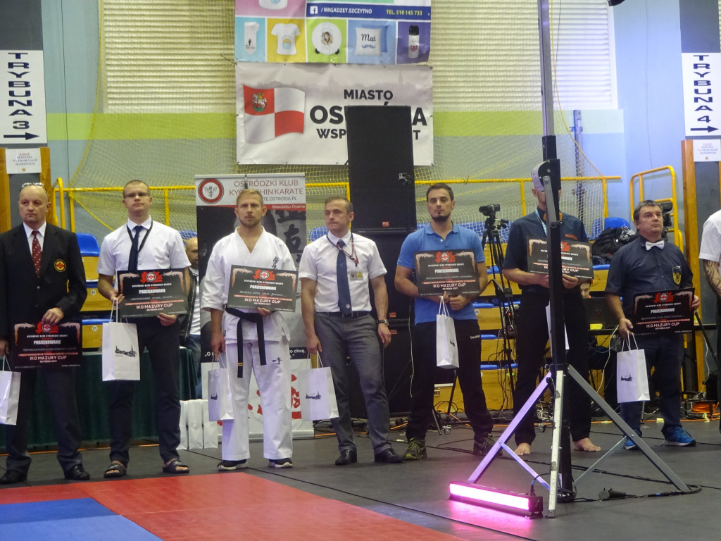 Zawodnicy WKKK na podium