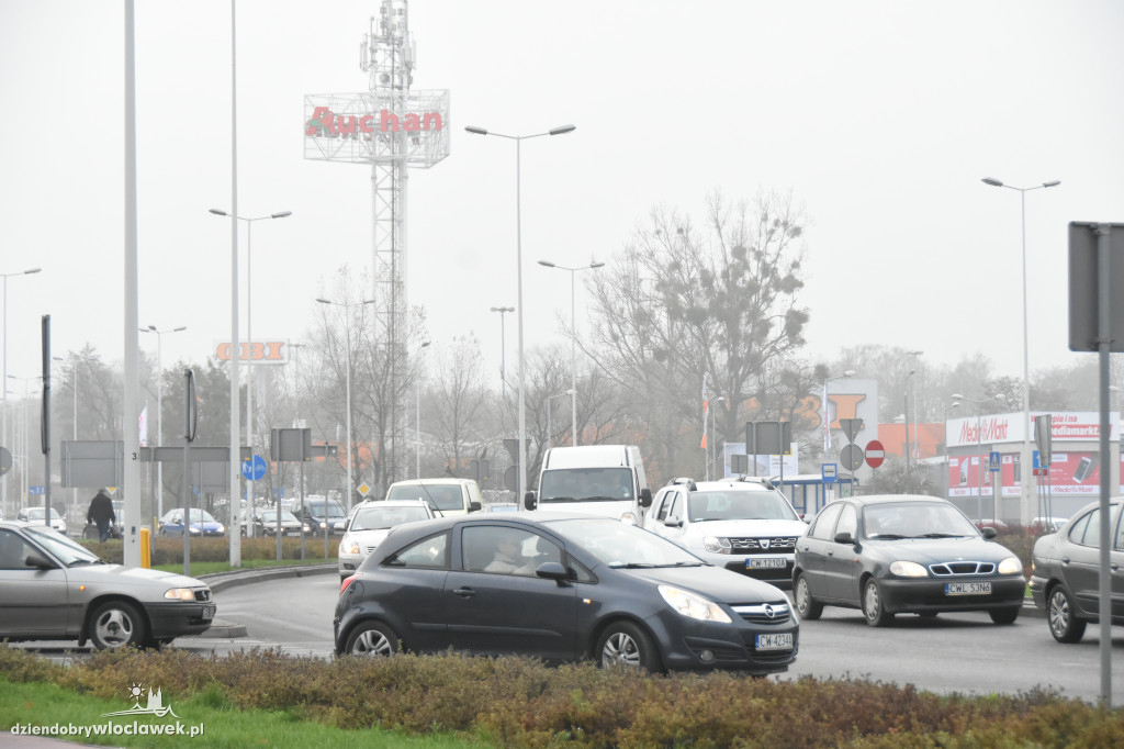 Kompletnie zakorkowana aleja Chopina