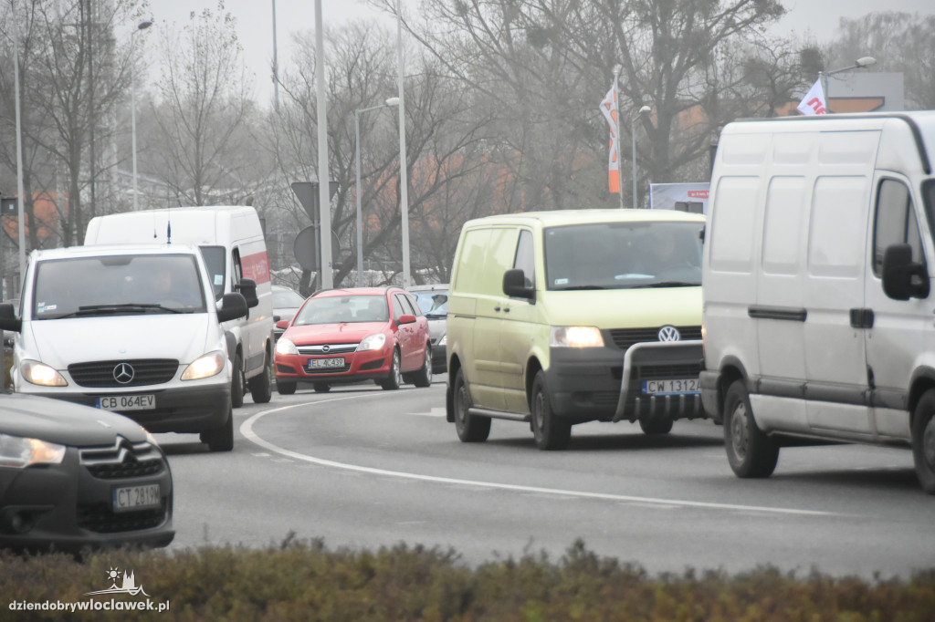 Kompletnie zakorkowana aleja Chopina