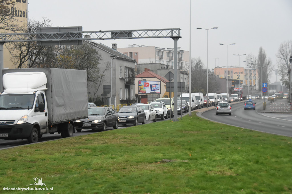 Kompletnie zakorkowana aleja Chopina