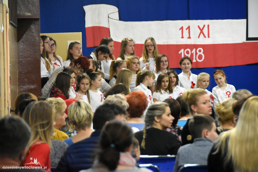 Wieczornica patriotyczna w SP2