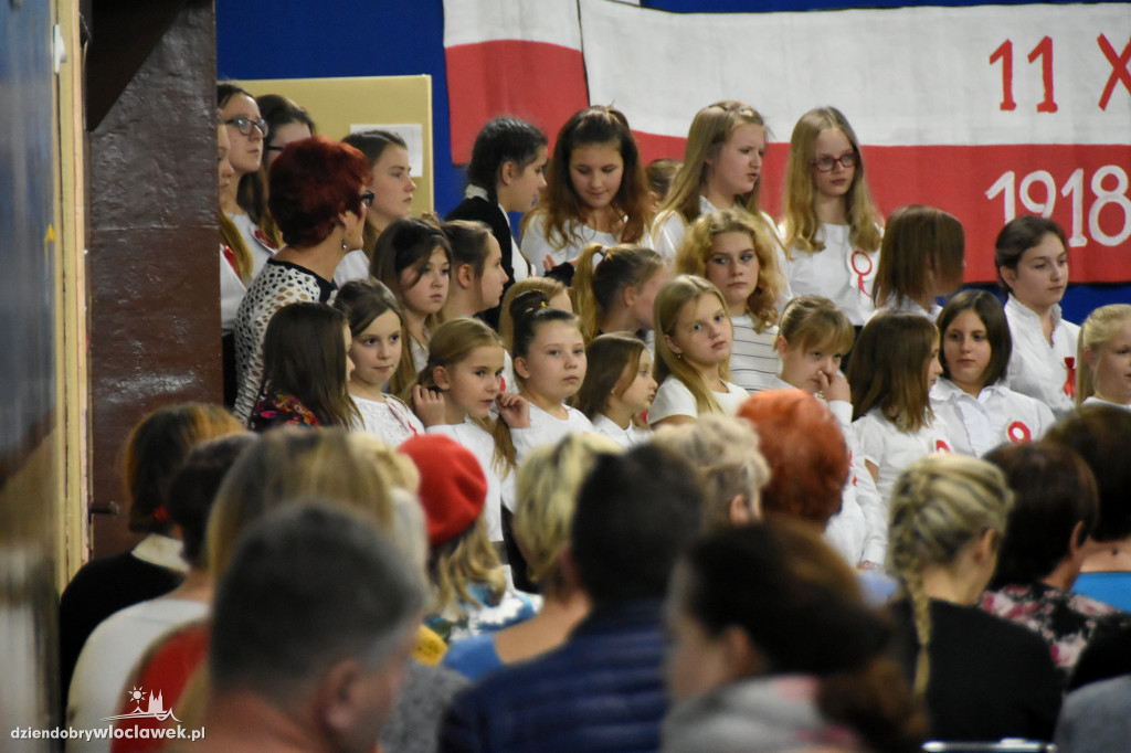 Wieczornica patriotyczna w SP2
