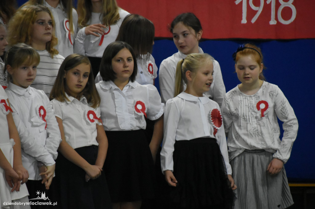 Wieczornica patriotyczna w SP2