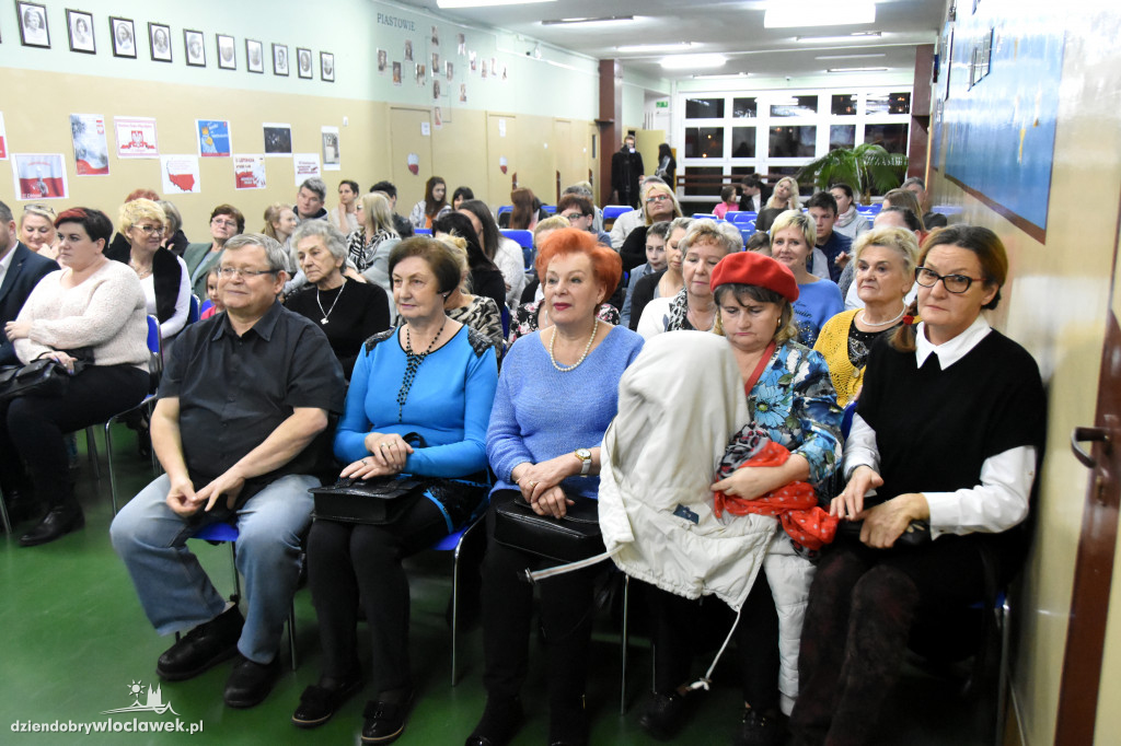Wieczornica patriotyczna w SP2