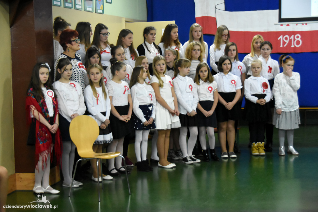 Wieczornica patriotyczna w SP2
