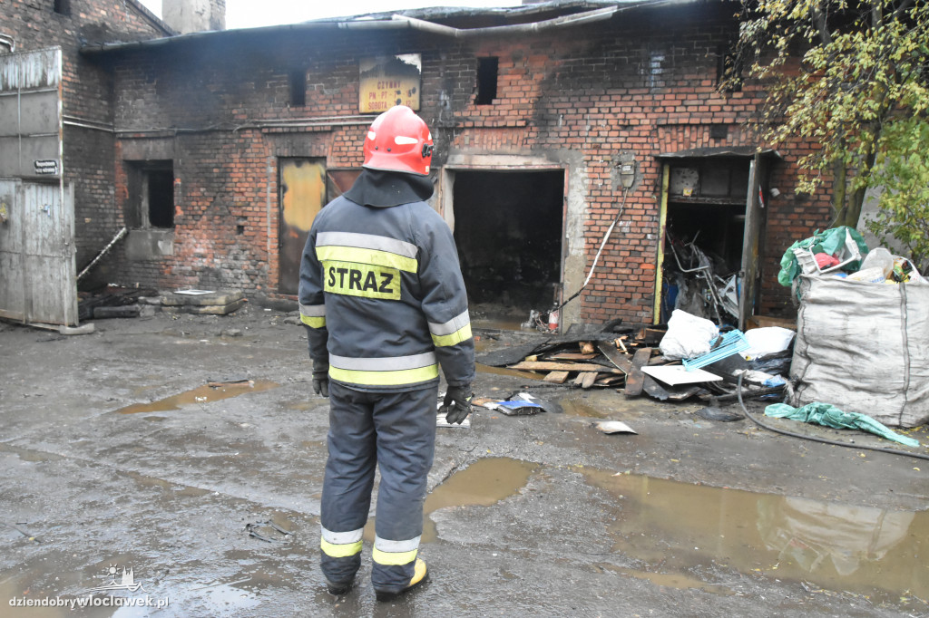 Pożar w skupie złomu