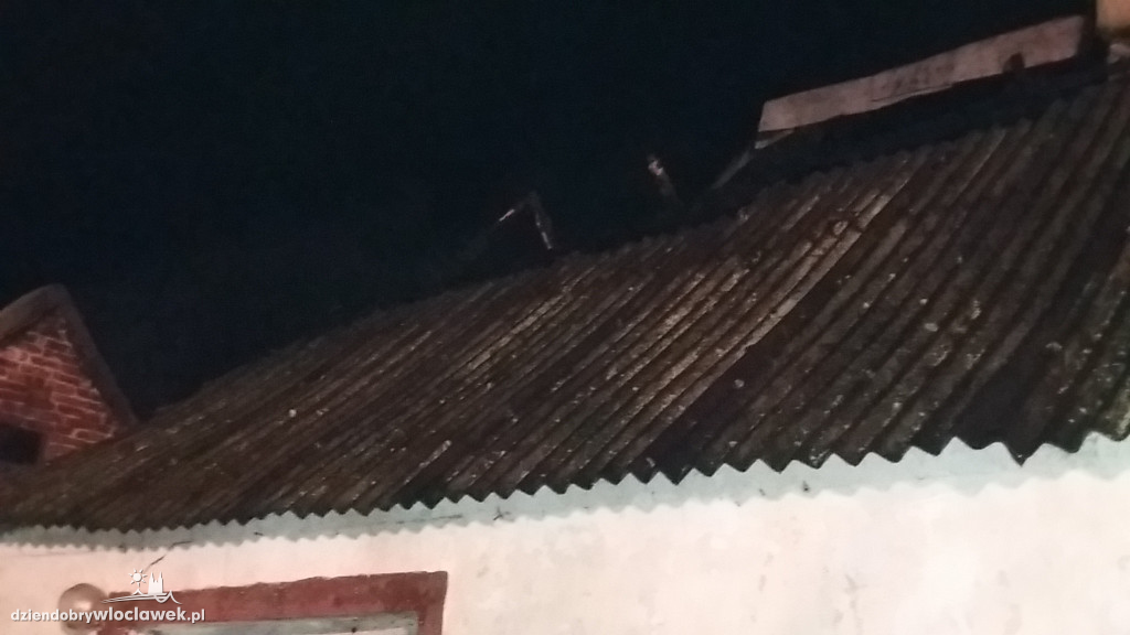 Nocny pożar domu jednorodzinnego