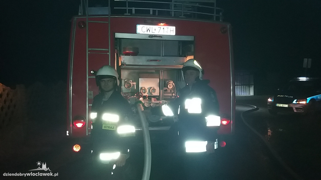 Nocny pożar domu jednorodzinnego