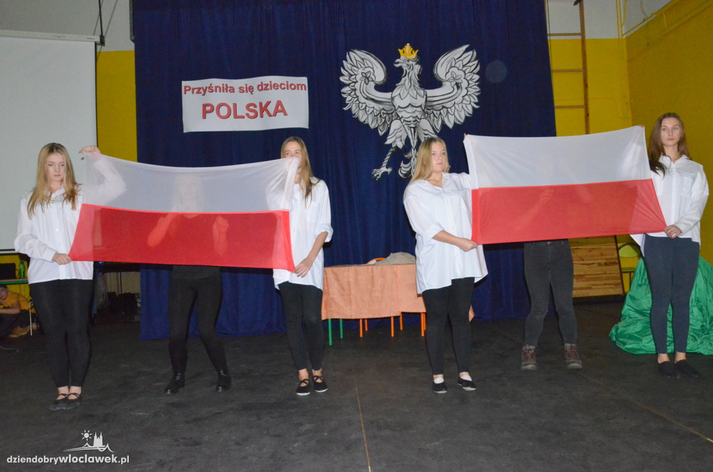 Wieczornica patriotyczna w SP nr 5