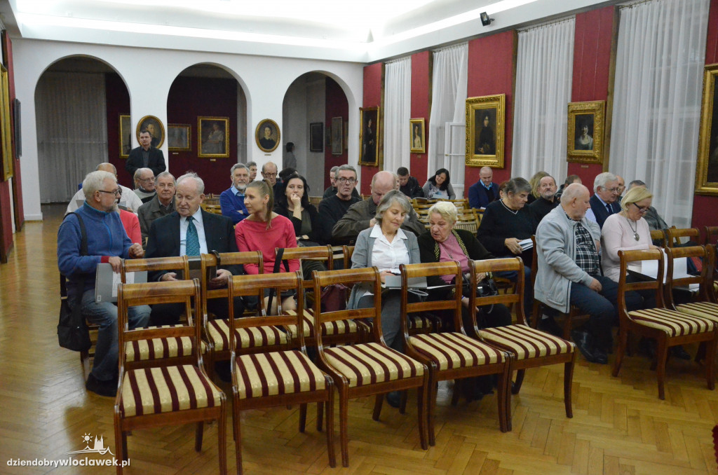 Album historyczny w Muzeum
