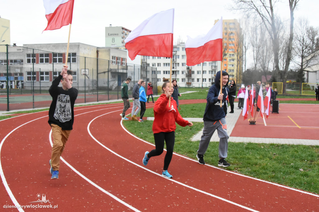 Bieganie Młodych Patriotów w SP2