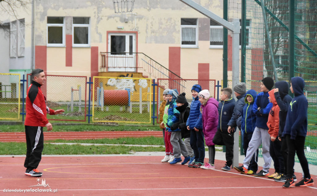 Bieganie Młodych Patriotów w SP2