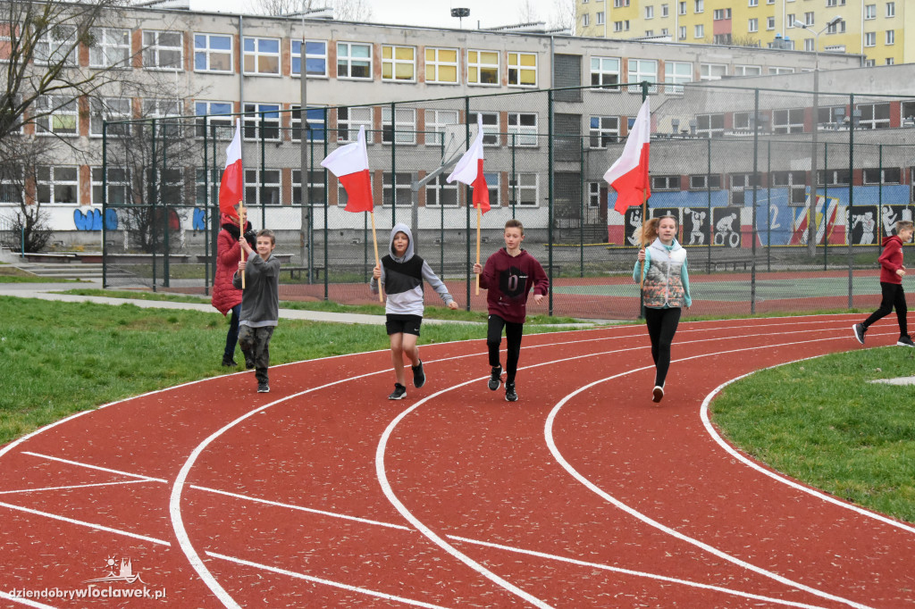 Bieganie Młodych Patriotów w SP2