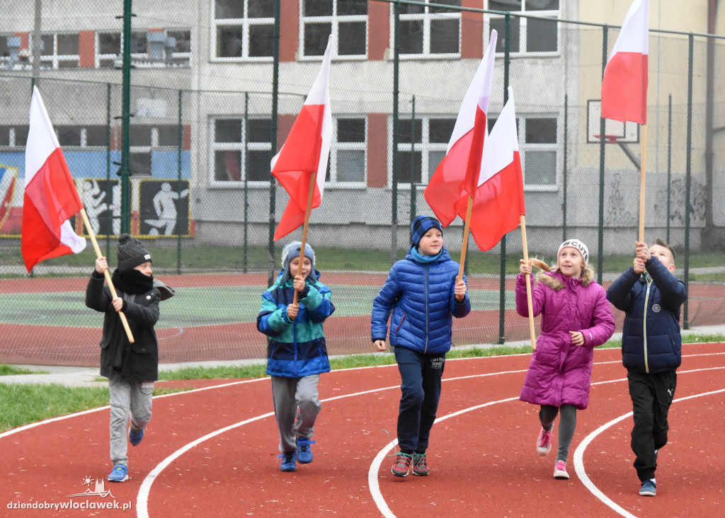 Bieganie Młodych Patriotów w SP2