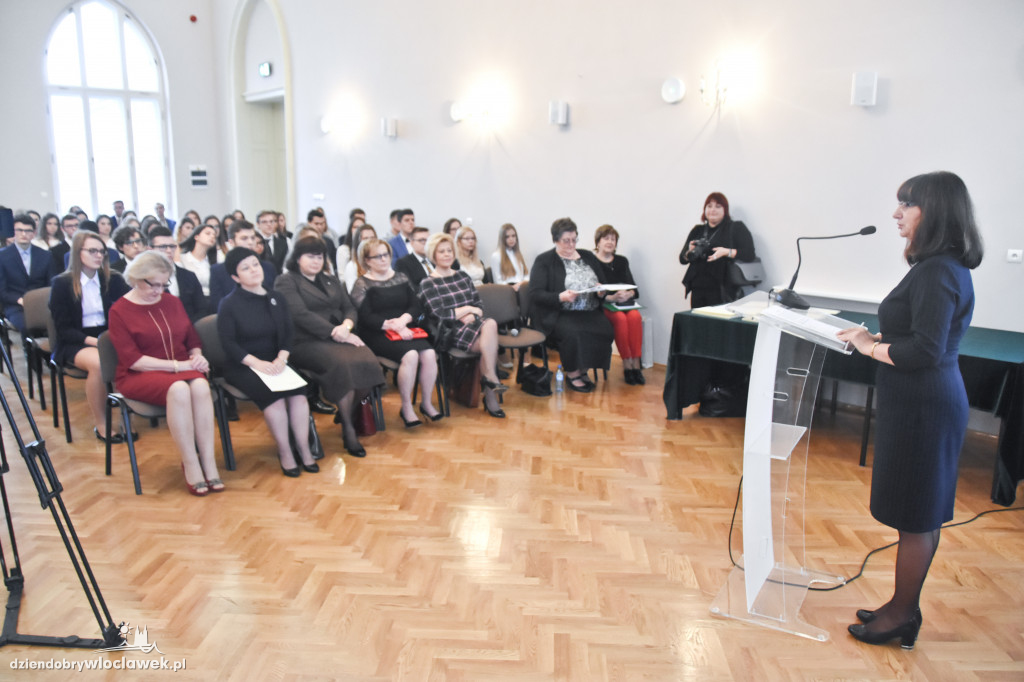 Rządowe stypendia przyznane