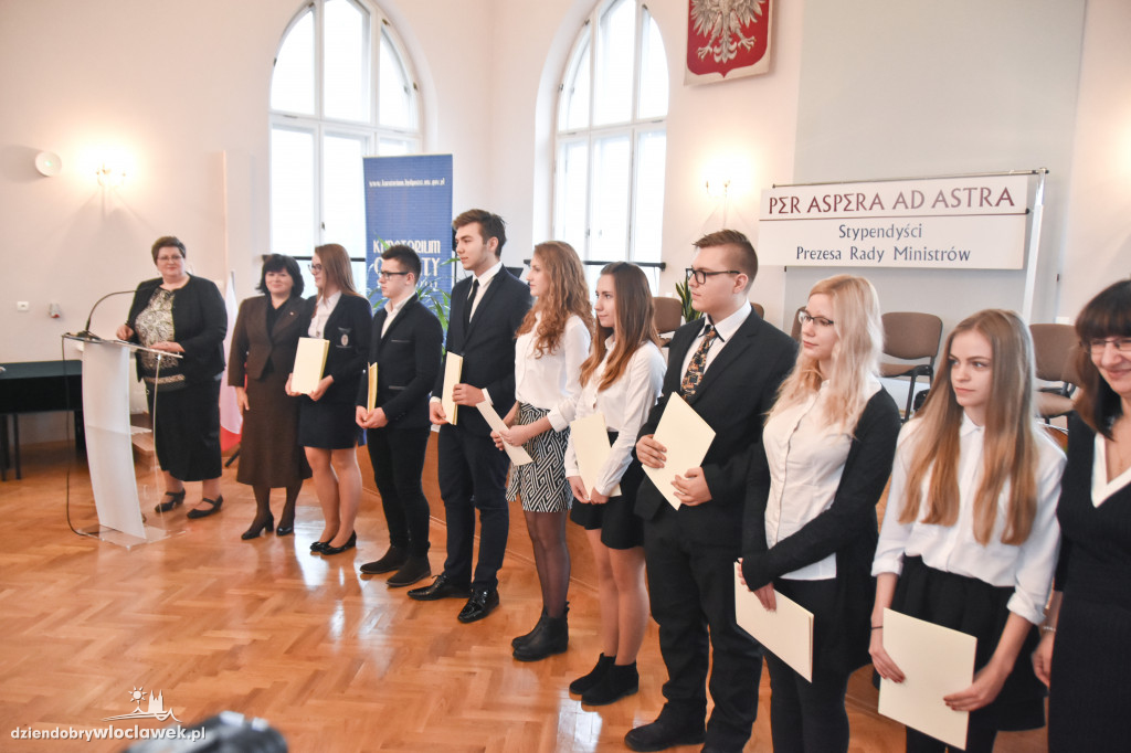 Rządowe stypendia przyznane