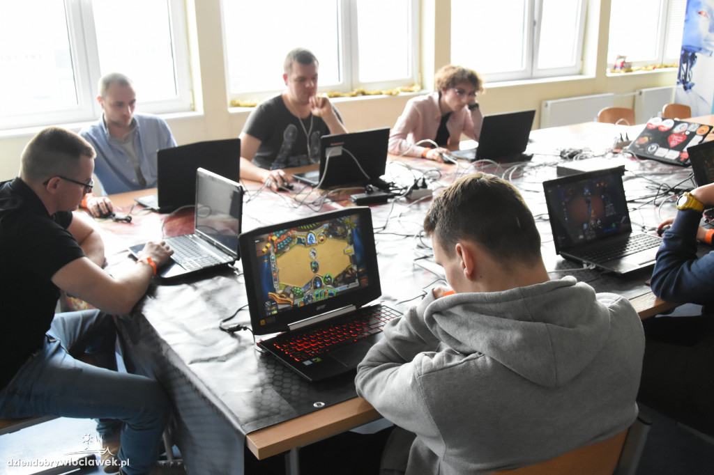 Mikołajkowy Turniej Gier 2017 w PWSZ