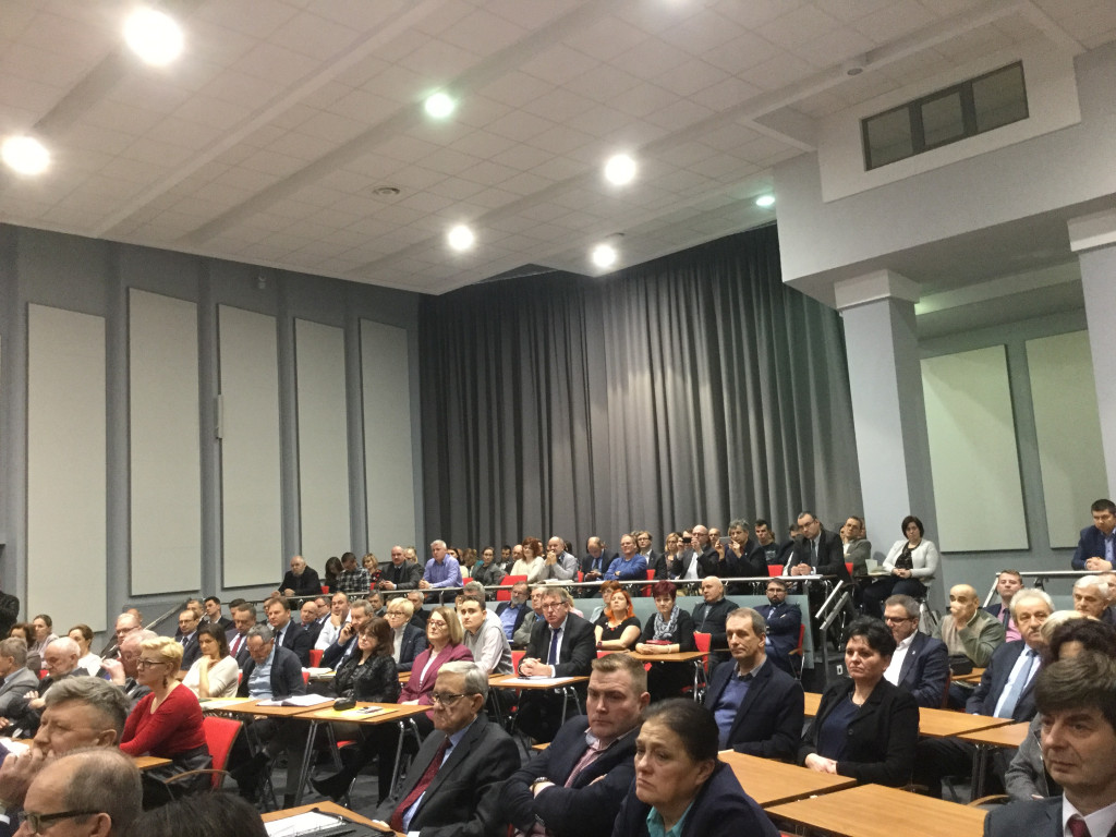 Wiceminister i samorządowcy o tamie