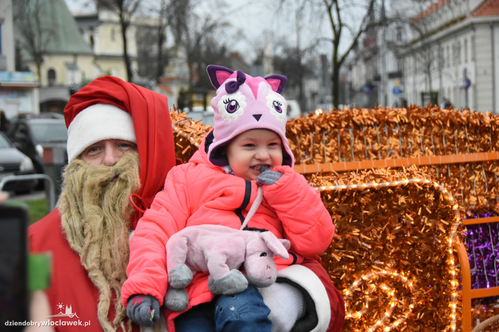 Spotkanie ze Św. Mikołajem na pl. Wolności