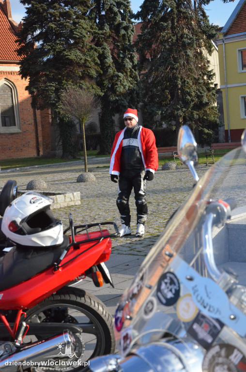 Motomokołaje odwiedzili dom dziecka