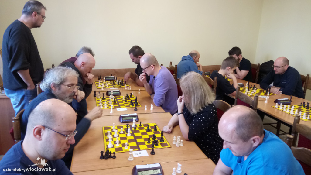 Weekendowe turnieje szachowe