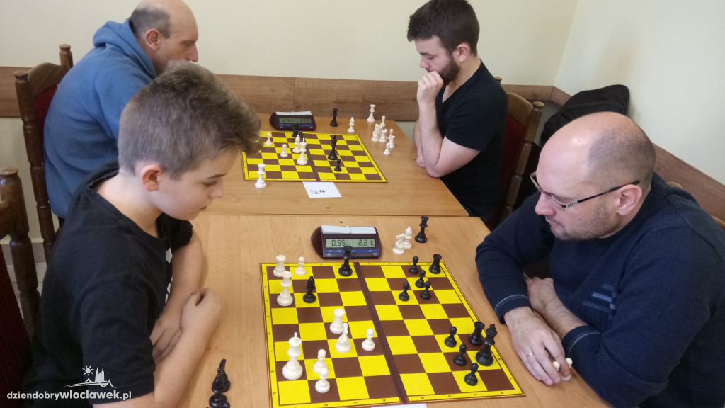 Weekendowe turnieje szachowe