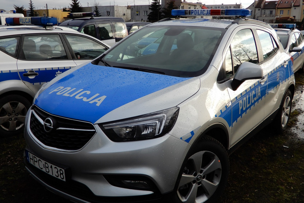 Policjanci dostali nowe radiowozy