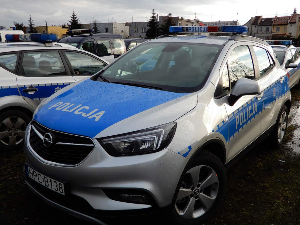 Policjanci dostali nowe radiowozy