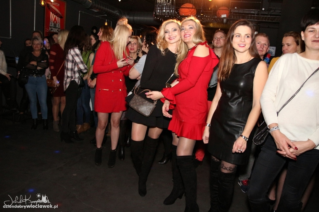 Pokaz bielizny w Starodębska Music Bar