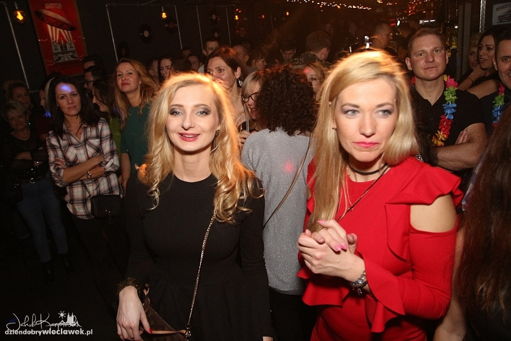 Pokaz bielizny w Starodębska Music Bar