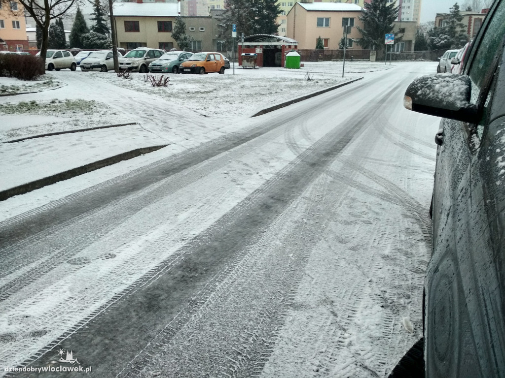 Niebezpieczny poranek na drogach