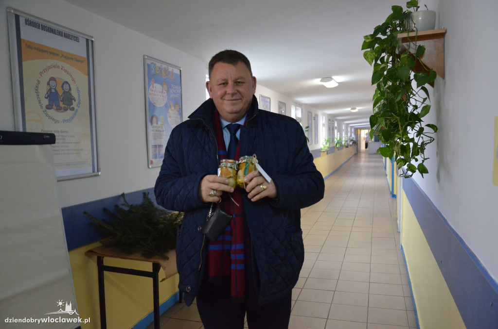 Kiermasz świątecznny w CKZiU