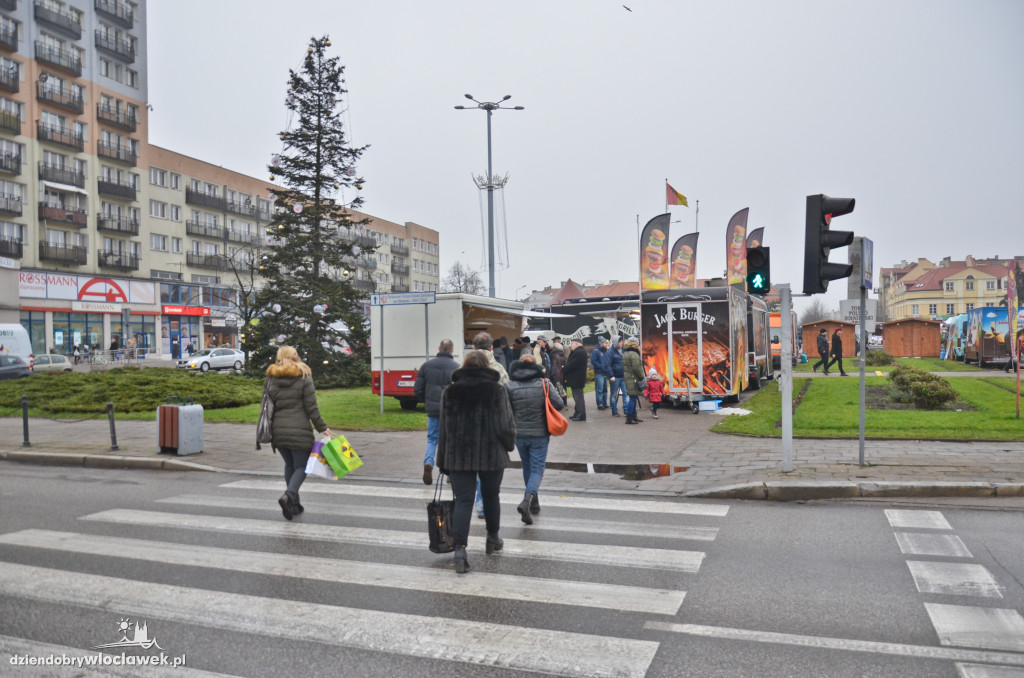 Świąteczny jarmark na placu Wolności