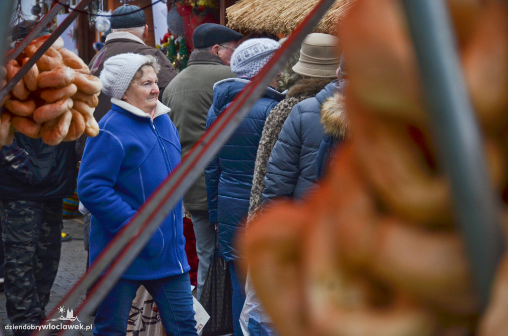 Świąteczny jarmark na placu Wolności