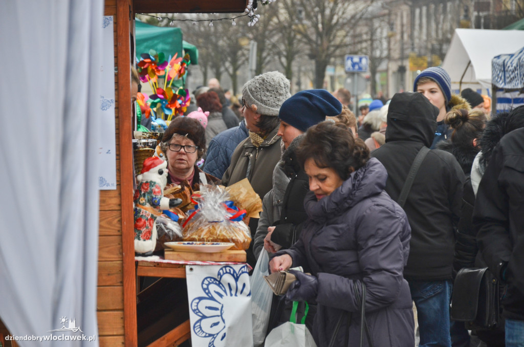 Świąteczny jarmark na placu Wolności