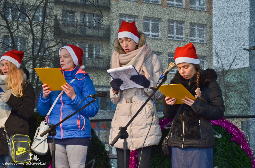 Świąteczny jarmark na placu Wolności