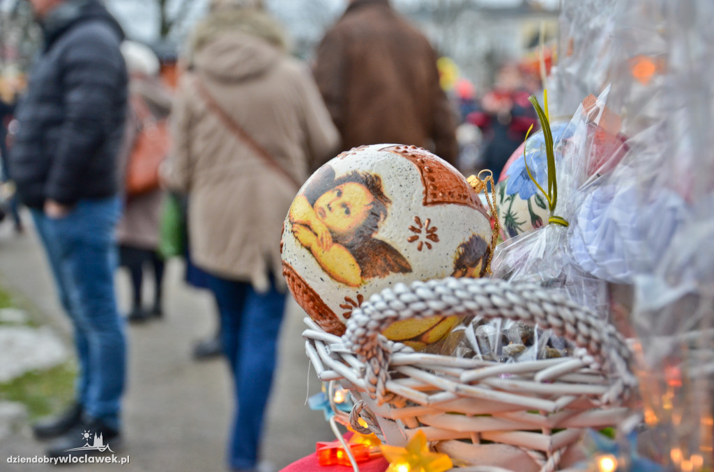 Świąteczny jarmark na placu Wolności