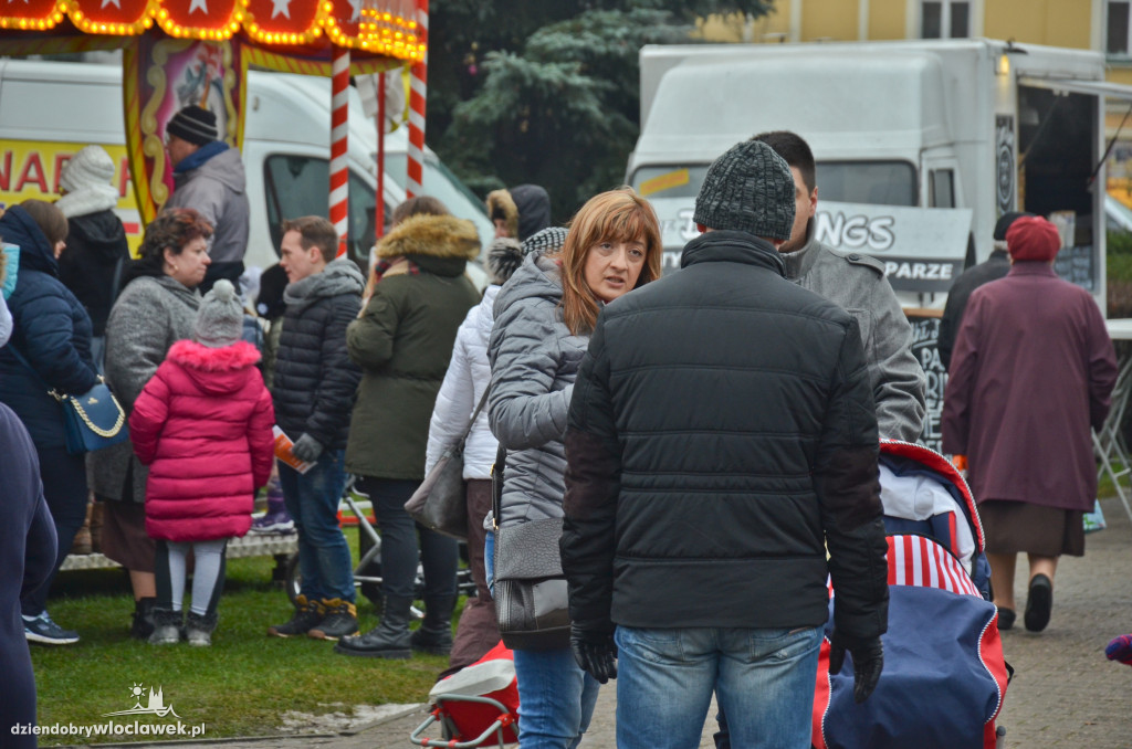 Świąteczny jarmark na placu Wolności