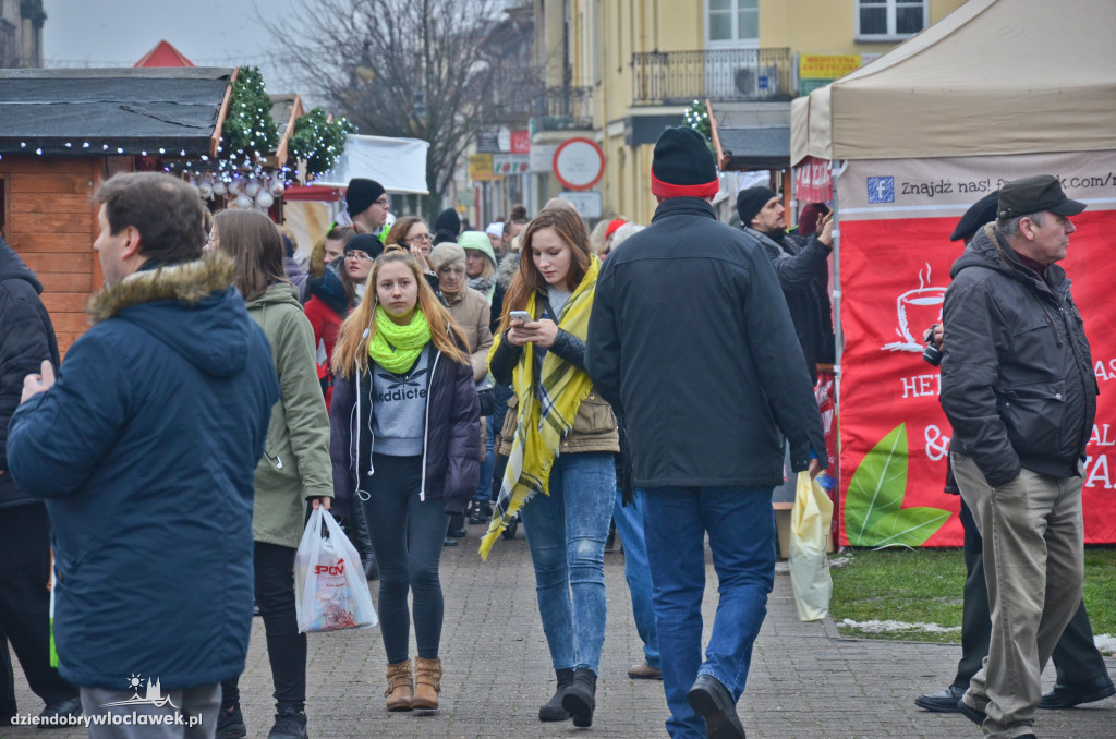 Świąteczny jarmark na placu Wolności