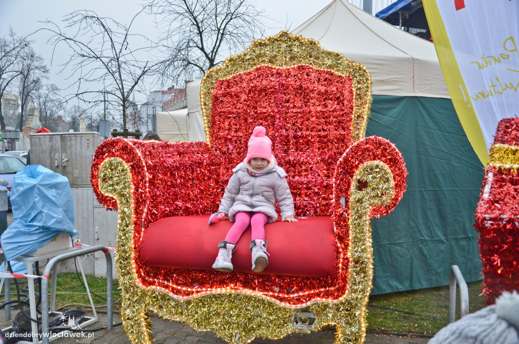 Świąteczny jarmark na placu Wolności