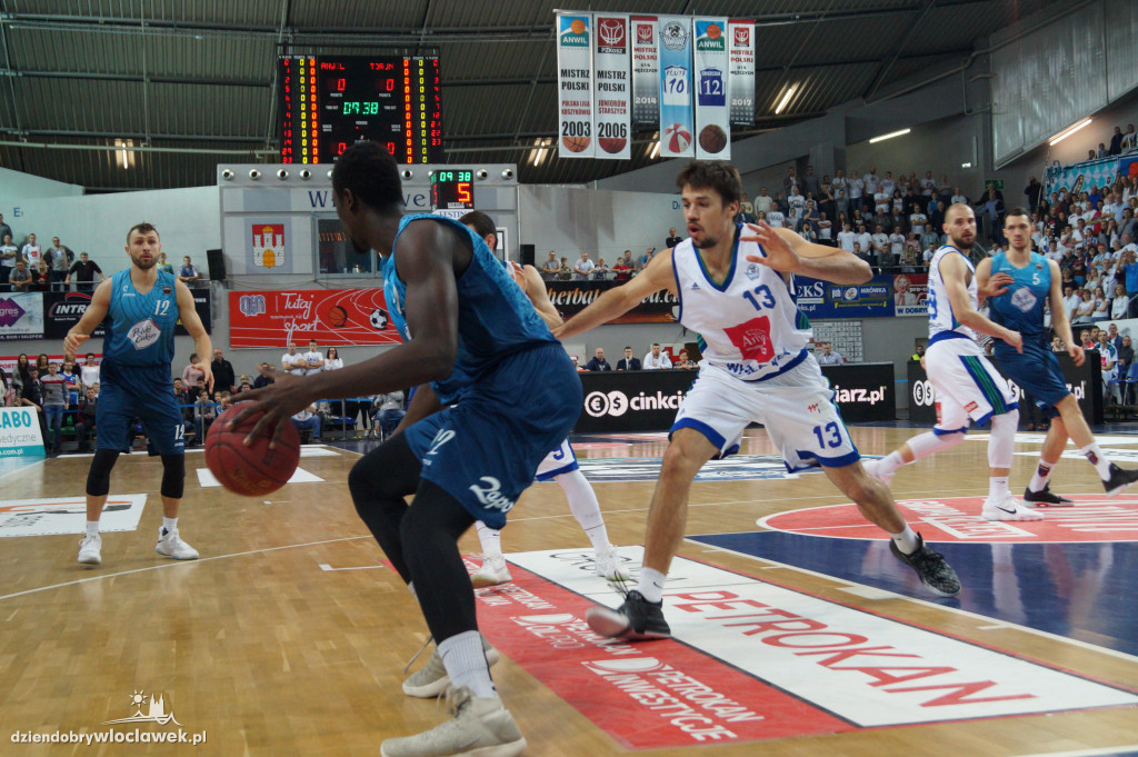 Koszykarskie derby: Anwil - Polski Cukier
