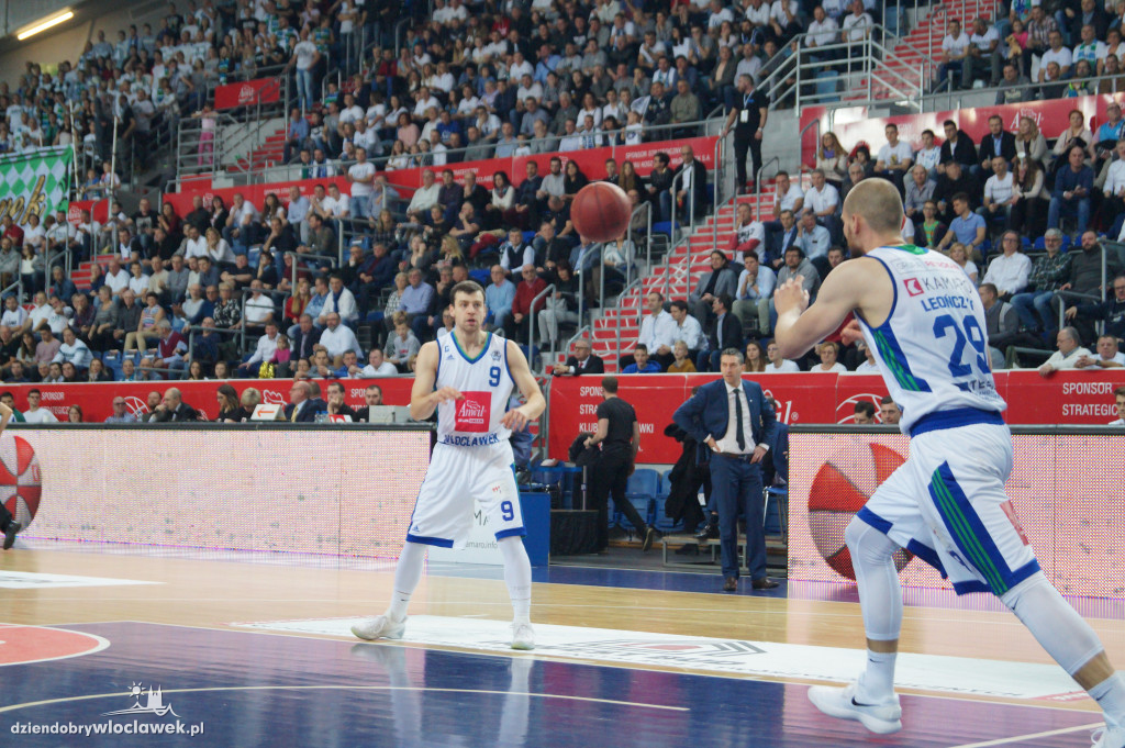 Koszykarskie derby: Anwil - Polski Cukier