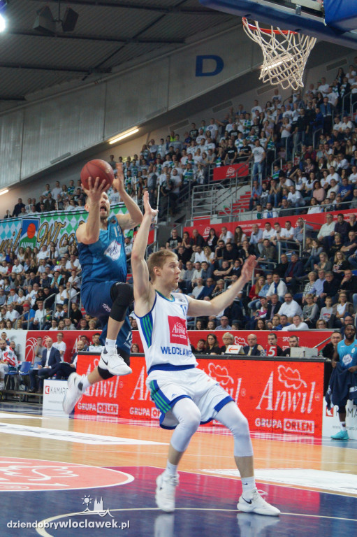 Koszykarskie derby: Anwil - Polski Cukier