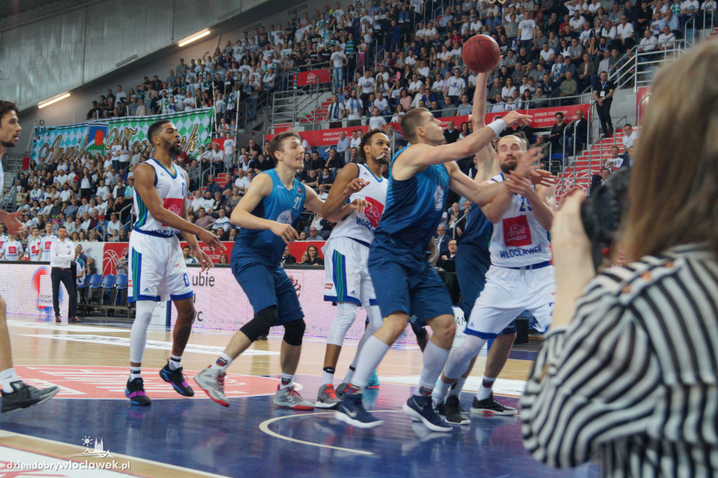 Koszykarskie derby: Anwil - Polski Cukier