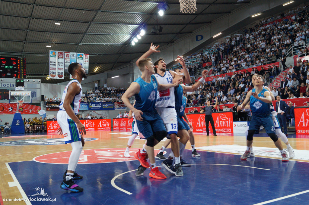 Koszykarskie derby: Anwil - Polski Cukier